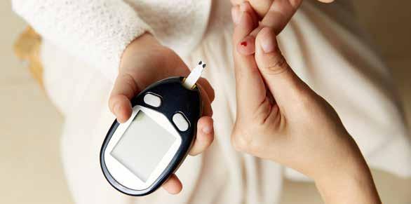 De juiste bloeddruppel Uw glucosemeter heeft maar een kleine bloeddruppel nodig om uw glucosewaarde te kunnen bepalen. Met de prikpen kunt u de prikdiepte instellen.