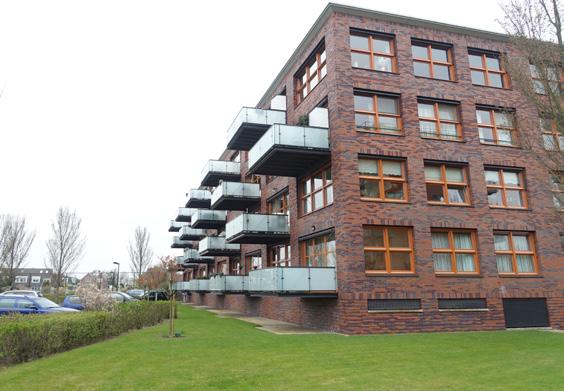 - 3 woongebouwen met 41 appartementen in 4 bouwlagen - 3 woongebouwen met