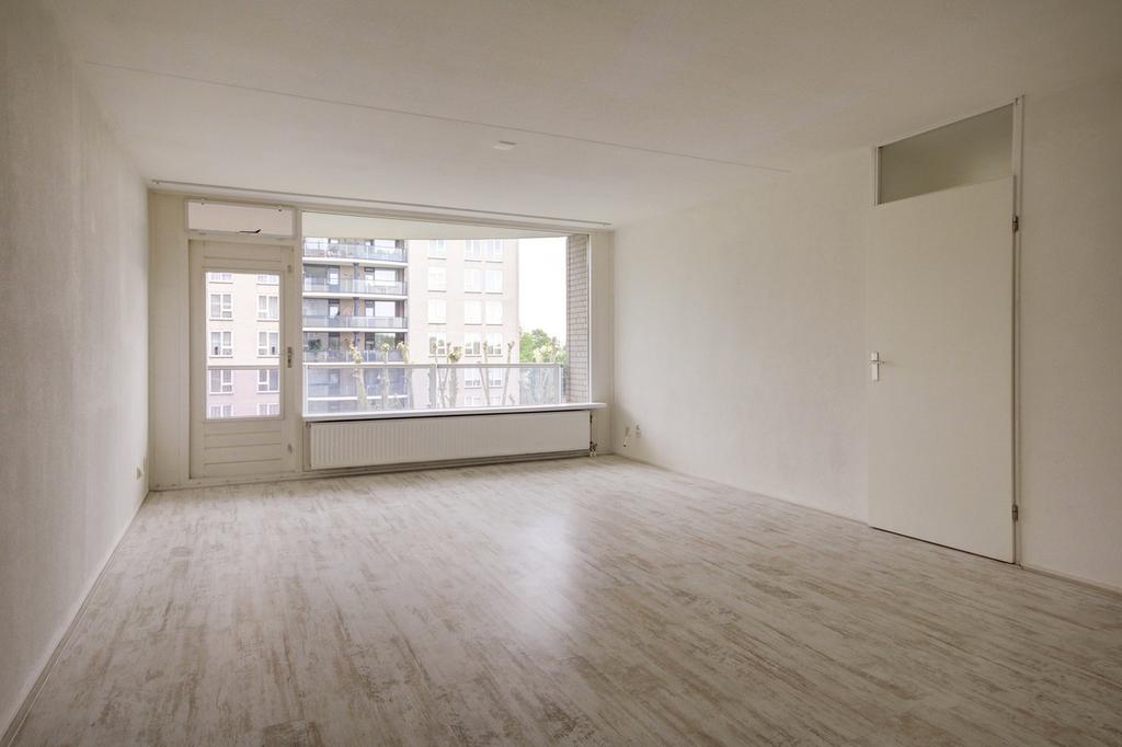 3-kamer appartement met balkon op het oosten en uitzicht over het Amsterdam-Rijnkanaal! Dit appartement met balkon bemeet ca.