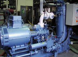 worden ontdooid met twee CO 2 -persgasgeneratoren; Oversized olieafscheiders en olierectifiers om de hoeveelheid olie in de installatie lager te houden dan 0,5 %.