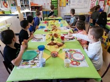 Met dit programma gaan de kinderen aan de slag om zelf een verhaal te maken.