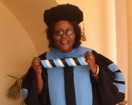 Makuu, lector in Social Work aan de Open Universiteit van Dar es Salaam. De Open Universiteit leidt Social Welfare Officers op.