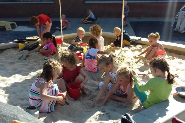 Juli 2019 maandag dinsdag woensdag donderdag vrijdag zaterdag zondag 1 2 3 4 5 6 7 Studiedag, alle Rapport 2 mee 8 9 10 11 12 13 14 15 16 17 18 19 20 21 Musical groep 8 voor het dorp Afscheidsavond