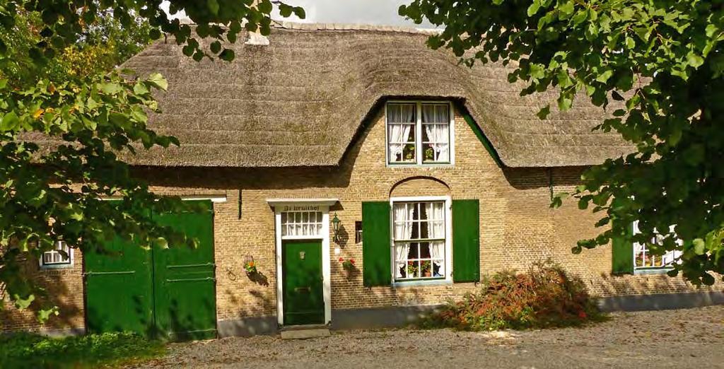 Boerderij De Kruithof 2 Dordtse Huis Wie er niet blij waren met de dijk? De Gelderse boeren. Hun land liep nu veel vaker onder water. Soms staken ze de dijk zelfs door.