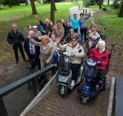 BLIJF VEILIG MOBIEL Hulp nodig om u als scootmobielgebruiker zo veilig mogelijk te laten deelnemen aan het verkeer.