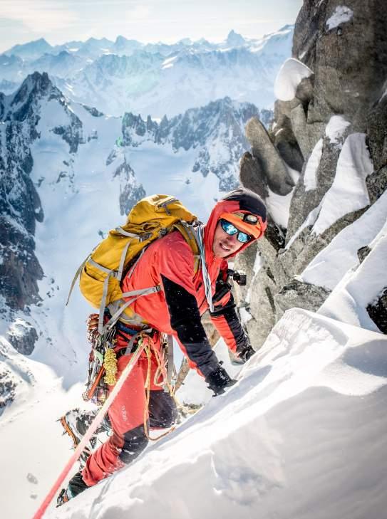 Jelle heeft vele beklimmingen op zijn naam staan, waaronder alle toppen hoger dan 4000 meter in de Alpen en deelname aan de Nederlandse K2 expeditie in 2008.