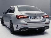 P55 471,90 39 d d d (HB) 4MATIC 45,7 cm (18 inch) vijf-dubbelspaaks lichtmetalen AMG-velgen aerodynamisch geoptimaliseerd, zwart en glansgedraaid 7,5 J x 18