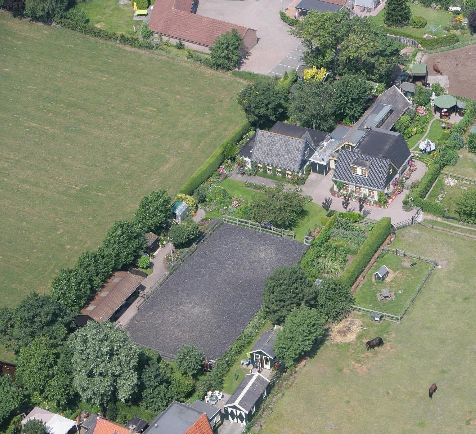 Ingepast in het landschap, gelegen achter het groen Om het initiatief haalbaar te maken is het noodzakelijk dat ook de provincie akkoord gaat met het plan.