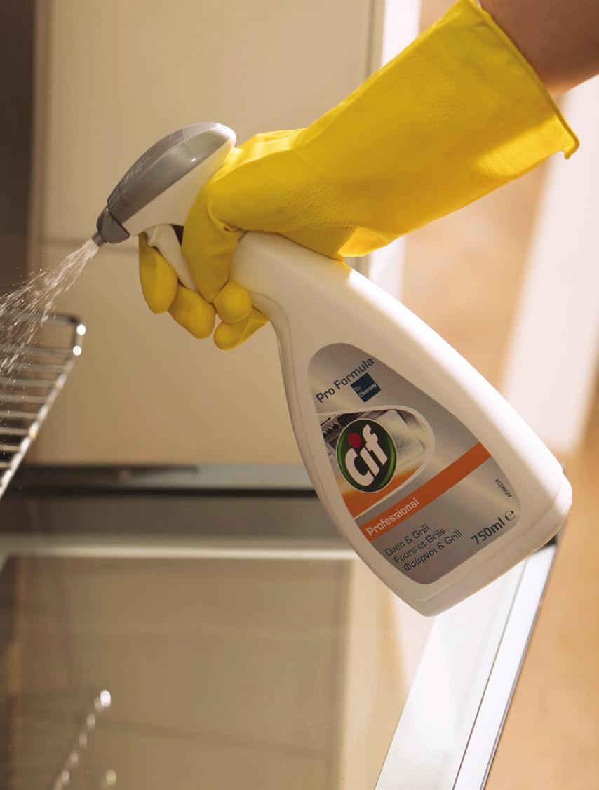 KEUKENREINIGING Pro Formula is een range bestaande uit dagelijkse reinigers en specifieke reinigers voor onder andere de keuken. Deze producten helpen u om de keuken hygiënisch schoon te houden.