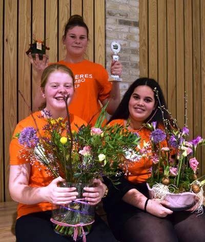 Keuzearrangement 4: Bloemwerk én Groene vormgeving en styling Bloemwerk Als je van bloemen houdt, is het keuzevak Bloemwerk echt iets voor jou.