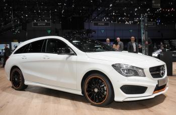Mercedes heeft het merk "Maybach" nieuw leven ingeblazen en de "Pullman" is het topmodel van "Mercedes-Maybach".