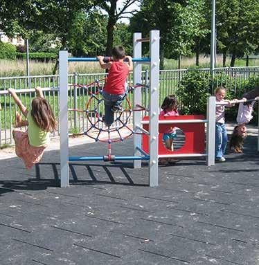 Enkele van deze voordelen zijn: Buitenspelen heeft een preventieve werking op het ontstaan van overgewicht. Lichamelijk actieve leerlingen scoren beter op toetsen dan hun minder fitte klasgenoten.