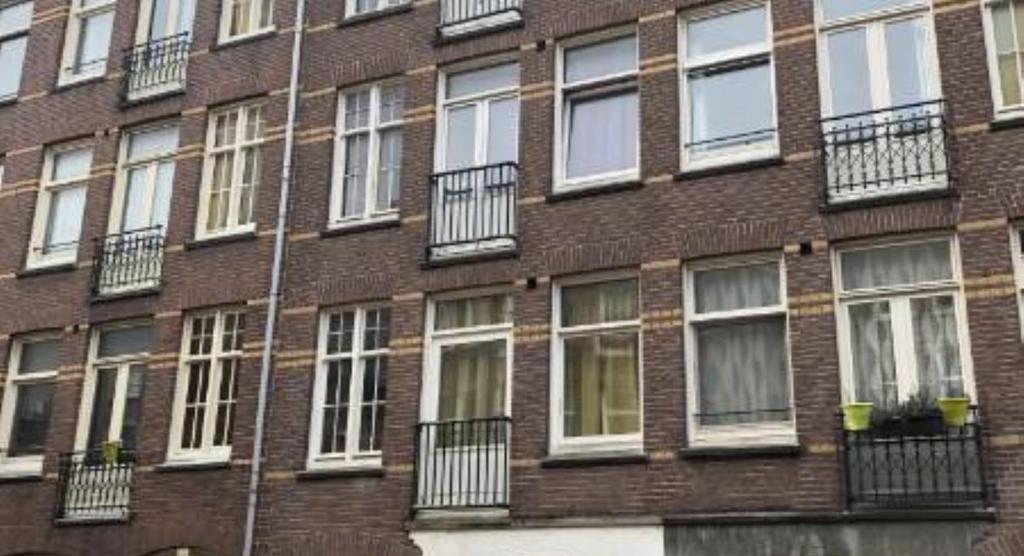 Van Boetzelaerstraat 45, 1051CZ AMSTERDAM (44049) Bedrijfspand / woonhuis Geheel pand met een