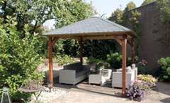 PRIEELTJE MET ZADELDAK Standaard geleverd met betonpannen dak en zinken goot.