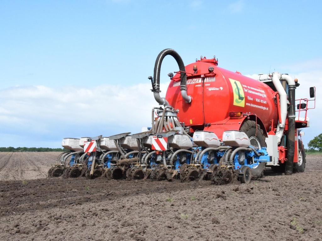 Voordelen precisielandbouw: Betere benutting perceel Efficiënte inzet machines / tijd Aansturing vanuit kantoor Gegevensbeheer /