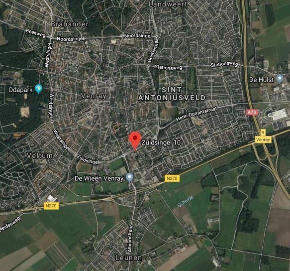 LIGGING & BEREIKBAARHEID Het pand is gelegen op bedrijventerrein De Brier te Venray. De Brier is een jong bedrijventerrein met een goede uitstraling en een grote diversiteit aan ondernemingen.