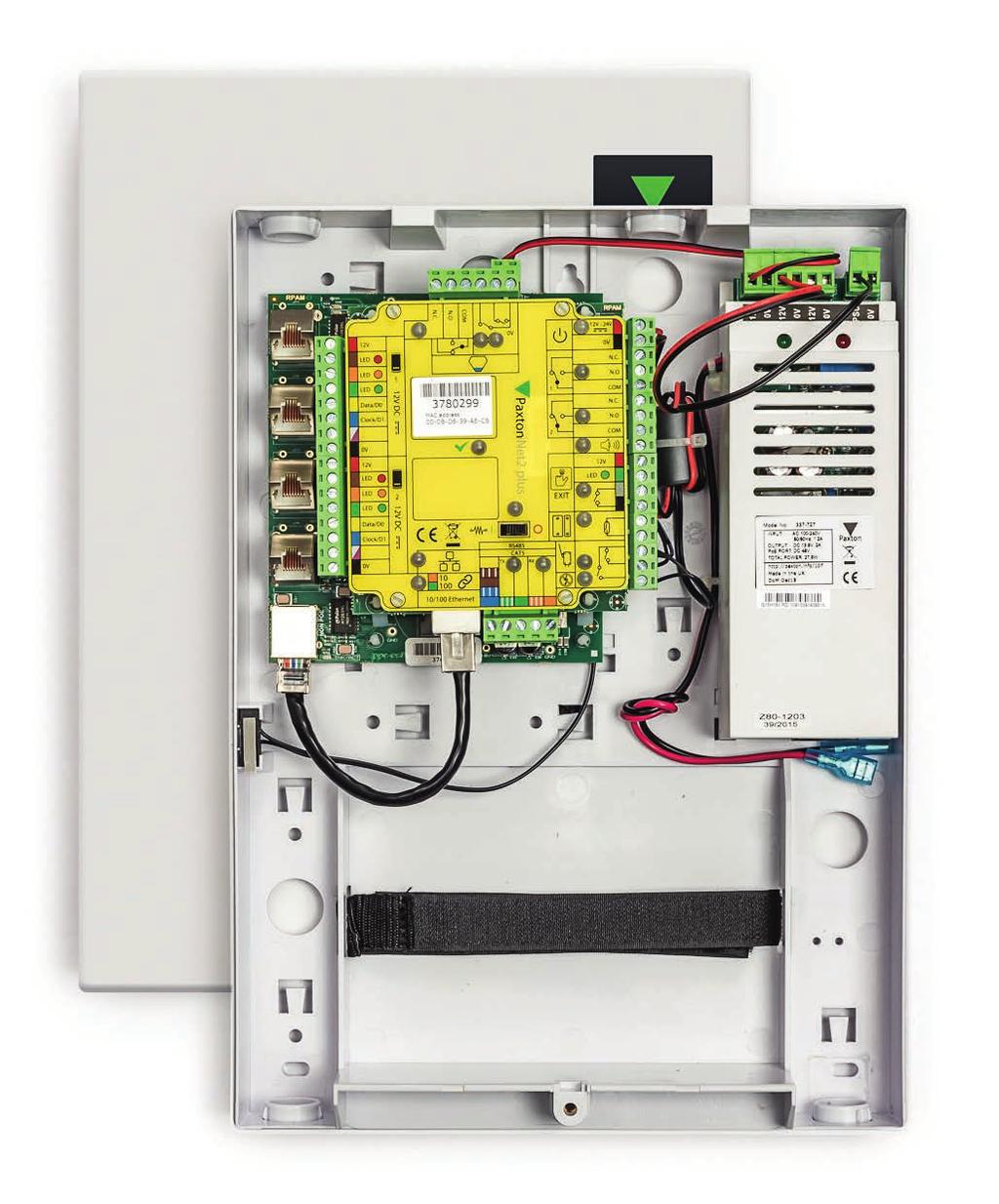 Net2 Entry Controller 37 Net2 Entry Controller De Net2 Entry controller is de centrale interface tussen een paneel, monitor en de deur.