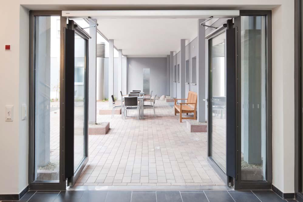 Automatic Swing Door Systems Swing door systems with integrated closing sequence control (IS) Swing doors in the IS variant are always equipped with an integrated closing sequence control.