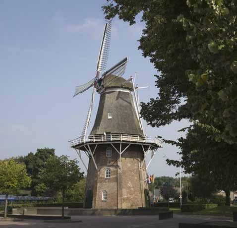 CULTUREEL ERFGOED 2.2 Verwerving gebouwen Molens Coevorden Met de gemeente Coevorden is eind 2018 de overeenkomst getekend over de overdracht van de zeven molens die in het bezit zijn van de gemeente.