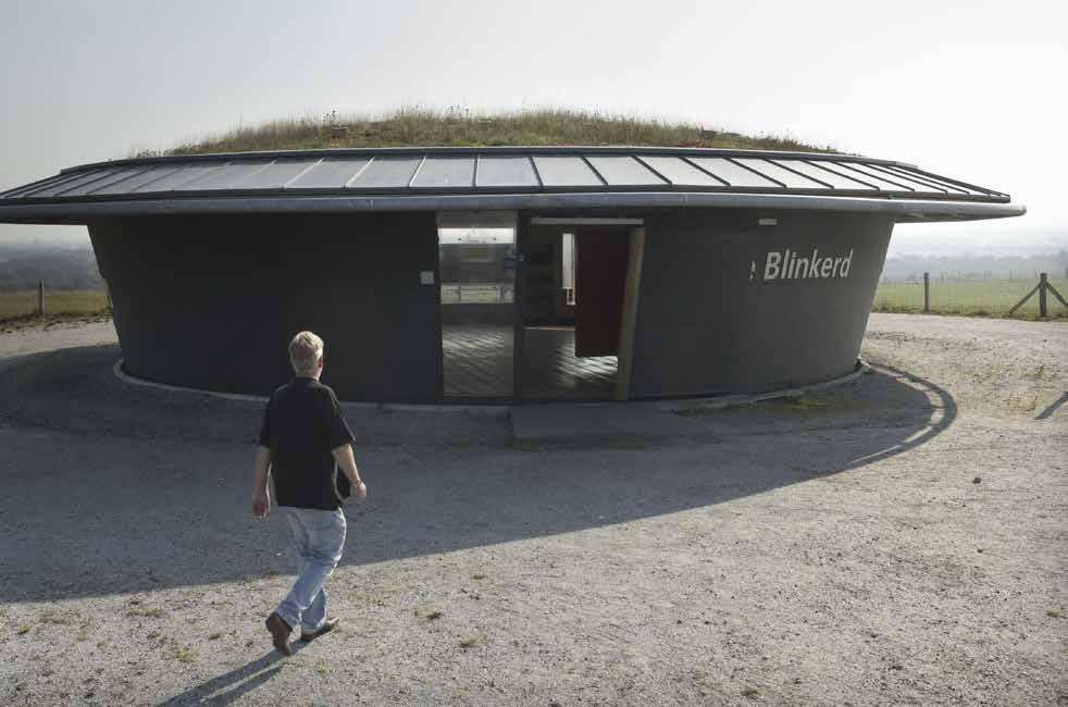 CONTACT MET DE SAMENLEVING 3.1 Projecten 34 De Loop van de Reest De langeafstandswandeling De Loop van de Reest bestaat inmiddels al meer dan 15 jaar en is een zeer populaire wandeling.