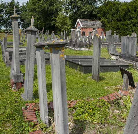 CONTACT MET DE SAMENLEVING wordingscampagne gestart die ertoe zal moeten leiden dat hunebedden weer het respect krijgen dat ze als oudste (graf)monumenten van Nederland verdienen.