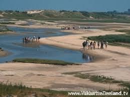 Zeeland en Cadzand zaterdag 10 augustus We rijden naar en bezoeken de mooiste streek van onze Noorderburen: Zeeland.