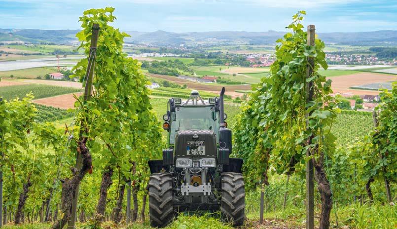 Of het nu om transport gaat of werkzaamheden in wijn of boomgaard, de totale afstemming van de Fendt 200 V/F/P Vario is zodanig dat vermogen en brandstofverbruik optimaal zijn en dat de verschillende