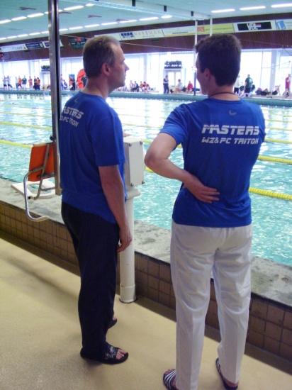 Masterzwemmen Op zondag 22 maart met zijn zessen op naar Amersfoort naar de vijfde wedstrijd van het Zuyderzee Mastercircuit: vijf zwemmers en Ineke als official.