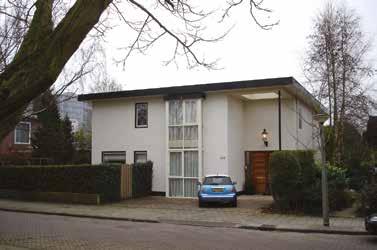 woningbouw vrijstaand Stedelijke villa (plat dak) hoog 10022 laag Kenmerken Gebouwd onder architectuur, compact in footprint, maar ruim opgezette woning met een plat dak.