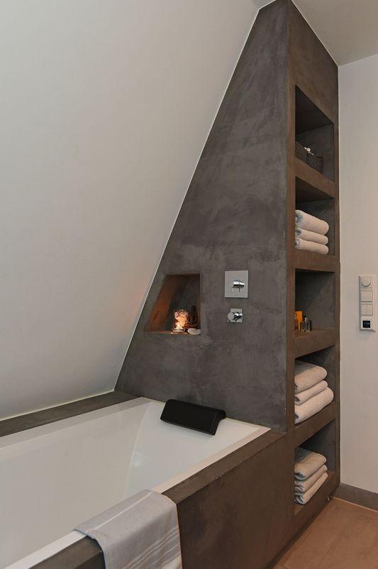 Badkamer Complete eigentijdse badkamer met een stoere