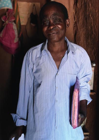 HET VERHAAL VAN ANTÓNIO Van leprapatiënt naar leider van een zelfzorggroep António (58) uit Mozambique werd ernstig getroffen door lepra.