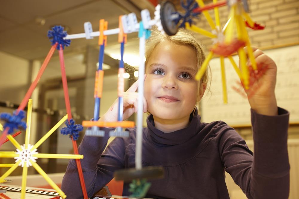 Reserveren Reserveren? Eenvoudig! Volg de onderstaande stappen: Stap 1: Ga naar www.degroenebelevenis.nl Stap 2: Klik op Educatie. Klik op NMEgids Vink eventueel de groep aan. Vink Techniekdozen aan.