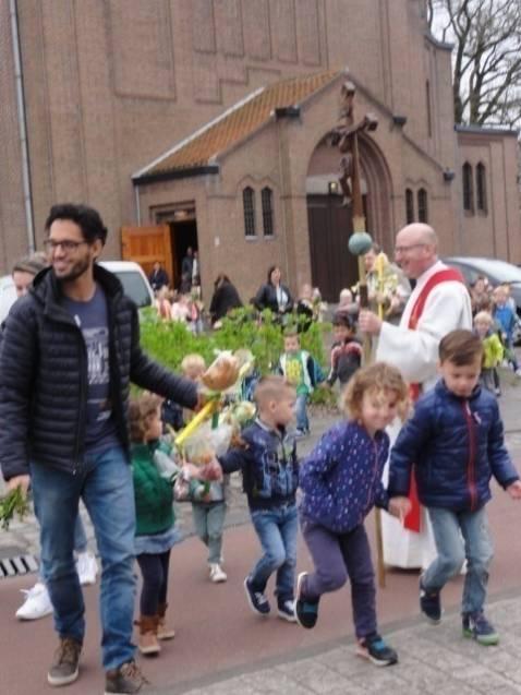 Samen vieren, groep 1 en 2 Palmpasen Periode: 1 tot 2 weken voor Palmzondag (april).