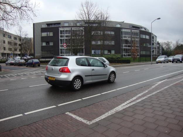 Eindhovenseweg Leenderweg Oversteekplaatsen De fietsersbond heeft ook geconstateerd dat er op een aantal punten