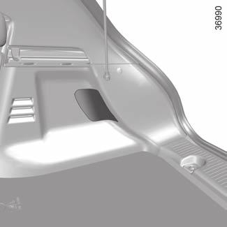 LAMPEN ACHTER EN ZIJKANT: vervangen van een lamp (1/3) A 1 2 Remlichten