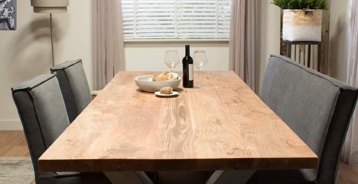 Rocco Lifestyle tafel Rocco Massieve stoere en robuuste eettafel voor de laagste prijs van Nederland. De Rocco tafelserie is gemaakt van massief Acaciahout.