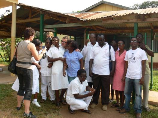 Pg. 14 Het project wordt uitgevoerd in nauwe samenwerking met de Faculteit Optometrie van de University of Cape Coast, te Cape Coast, Ghana met wie we ook de eerste 3 fases hebben uitgevoerd, die