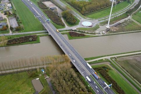 Opdracht 11-11-2016 Heroverweging hergebruik van de bruggen Keizersveer, Merwede,