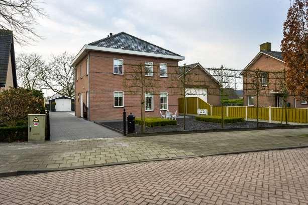 INFORMATIE VAN HET PAND PAGNEVAARTWEG 34 OUDENBOSCH Object Vraagprijs : vrijstaande woning met vrijstaande houten garage. : 395.000,= k.