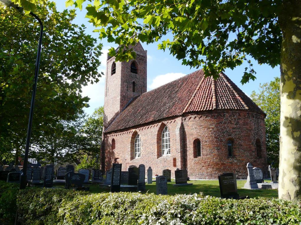 Jistrum of Eestrum in Friesland. De Nederlands-hervormde kerk dateert uit de 13e eeuw. We weten dit omdat reeds rond 1230 melding wordt gemaakt van de kerk als eigenaar van weiland in de mieden.