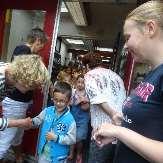 Vakantie Na het gezellige afscheid van donderdag, kwamen de kinderen vrijdagmorgen voor de laatste keer dit schooljaar naar school.