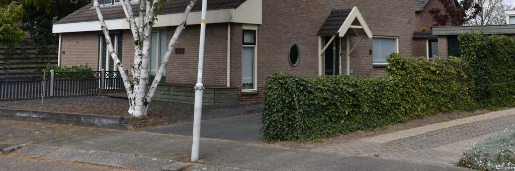 De woning is gelegen in een aantrekkelijke en gevarieerde woonomgeving van een sfeervol dorp tussen Buren en Tiel.