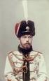 Tsaar Nicolaas II drukt de communistische oppositie de kop in.