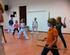 Capoeira Dans, vechtkunst en acrobatiek komen op een prachtige manier samen in deze kunstvorm. Capoeira is ontstaan in Brazilië.