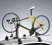 BMW fietsendrager voor trekhaak om twee fietsen te vervoeren. Uitbreidingset voor derde fiets optioneel verkrijgbaar. Met ledverlichting.