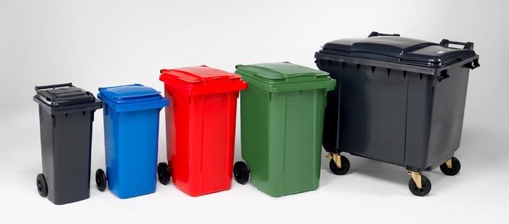 Onderstaand bericht over het scheiden van plastic afval op De Petteflet schreef de leerlingenraad speciaal voor u als ouder(s)/verzorger(s).
