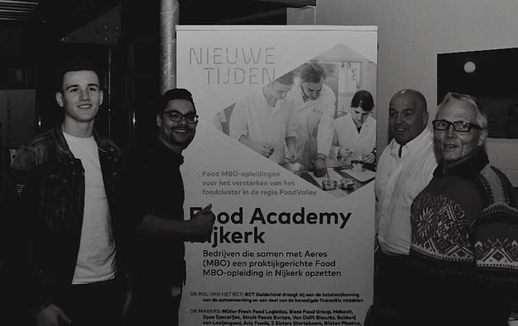 Voorbeeld clustervorming 2 0 1 8 FOOD ACADEMY NIJKERK Drie hoogwaardige driejarige MBO-opleidingen op niveau 2, 3 en 4 MBO Food, MBO Techniek & MBO Food Logistics.