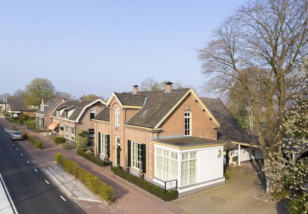 321 m2 woonoppervlakte Geheel gerestaureerde, bijzonder fraaie herenboerderij met unieke mogelijkheden.