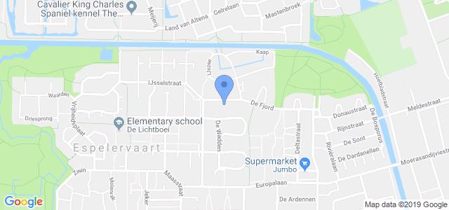 Soort woning Middenwoning met garage Bouwtype Bestaande bouw Bouwjaar 1970 Wijk Emmeloord-West Ligging Aan rustige weg, in woonwijk Woonopp