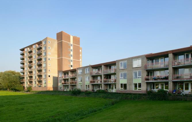 Deze was georganiseerd voor de bewoners van gebouw 4 die moeten verhuizen en hun eventuele familieleden, maar ook de overige bewoners van gebouw 4 waren van harte welkom.